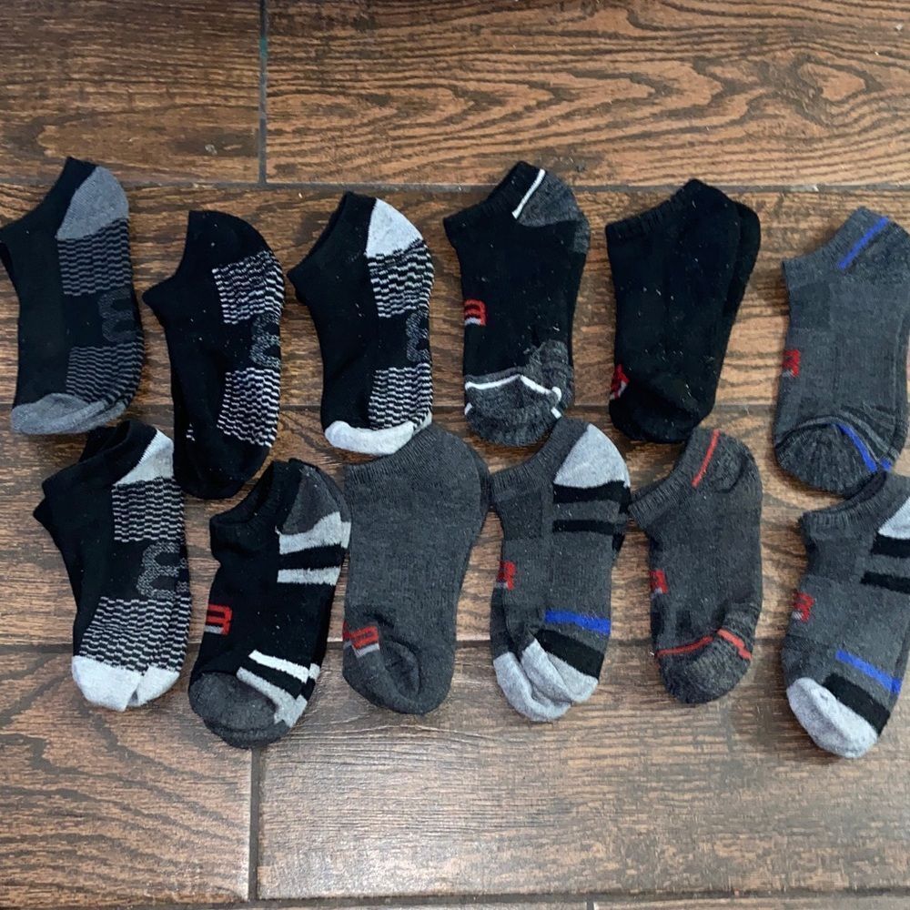 Big Multiple Lot Kids Athletic Socks in Black, Gray, and Blue Approxi,